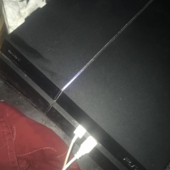 Ps4 - Picture 2 of 4